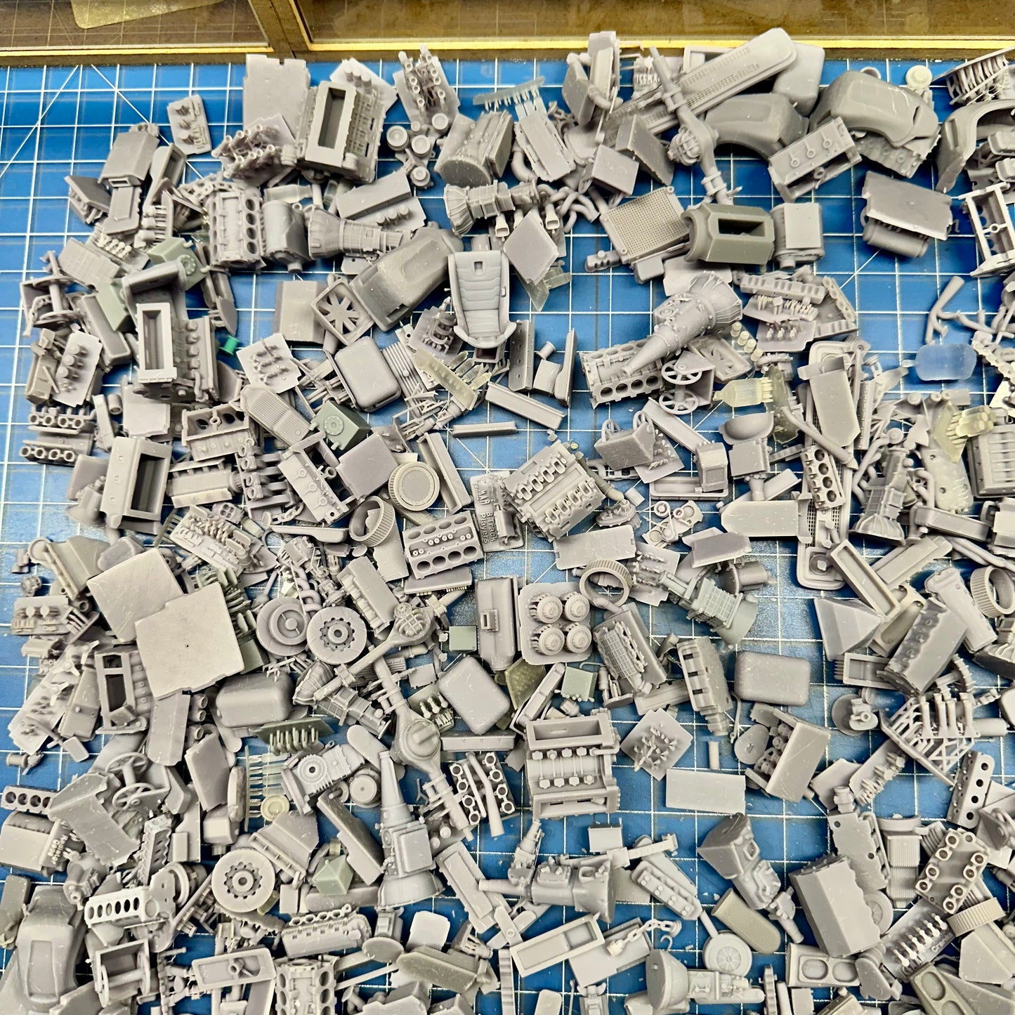 Garage Clutter - Parts for Diorama Display 1/24 1/25