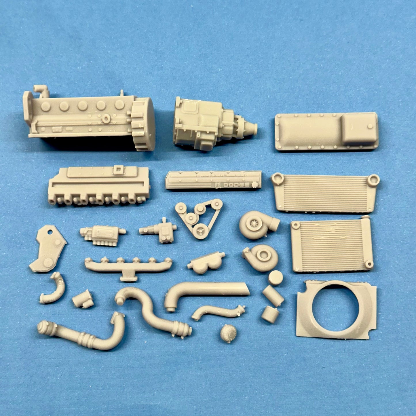 Cummins 24V Valve Diesel Engine 1/25
