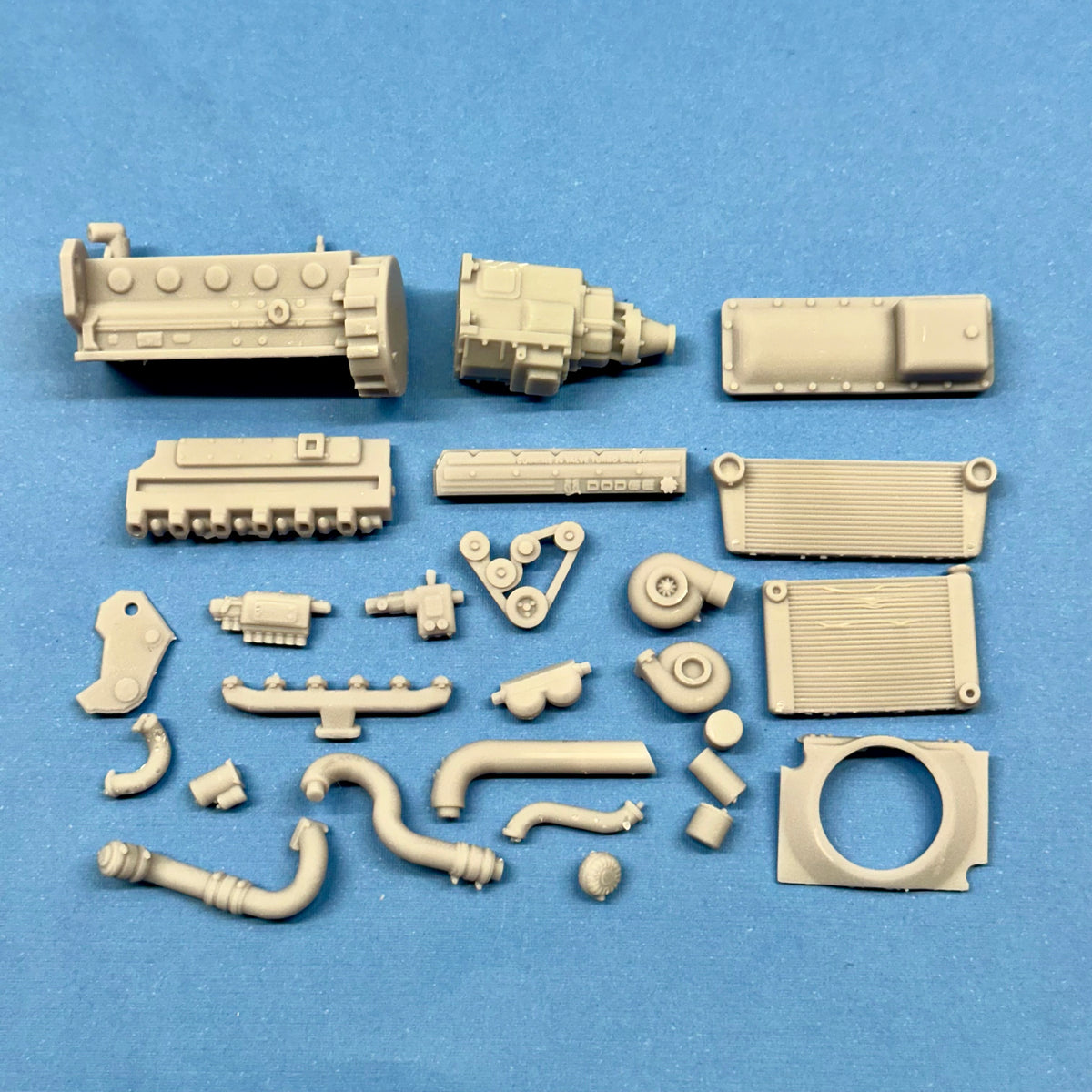 Cummins 24V Valve Diesel Engine 1/25