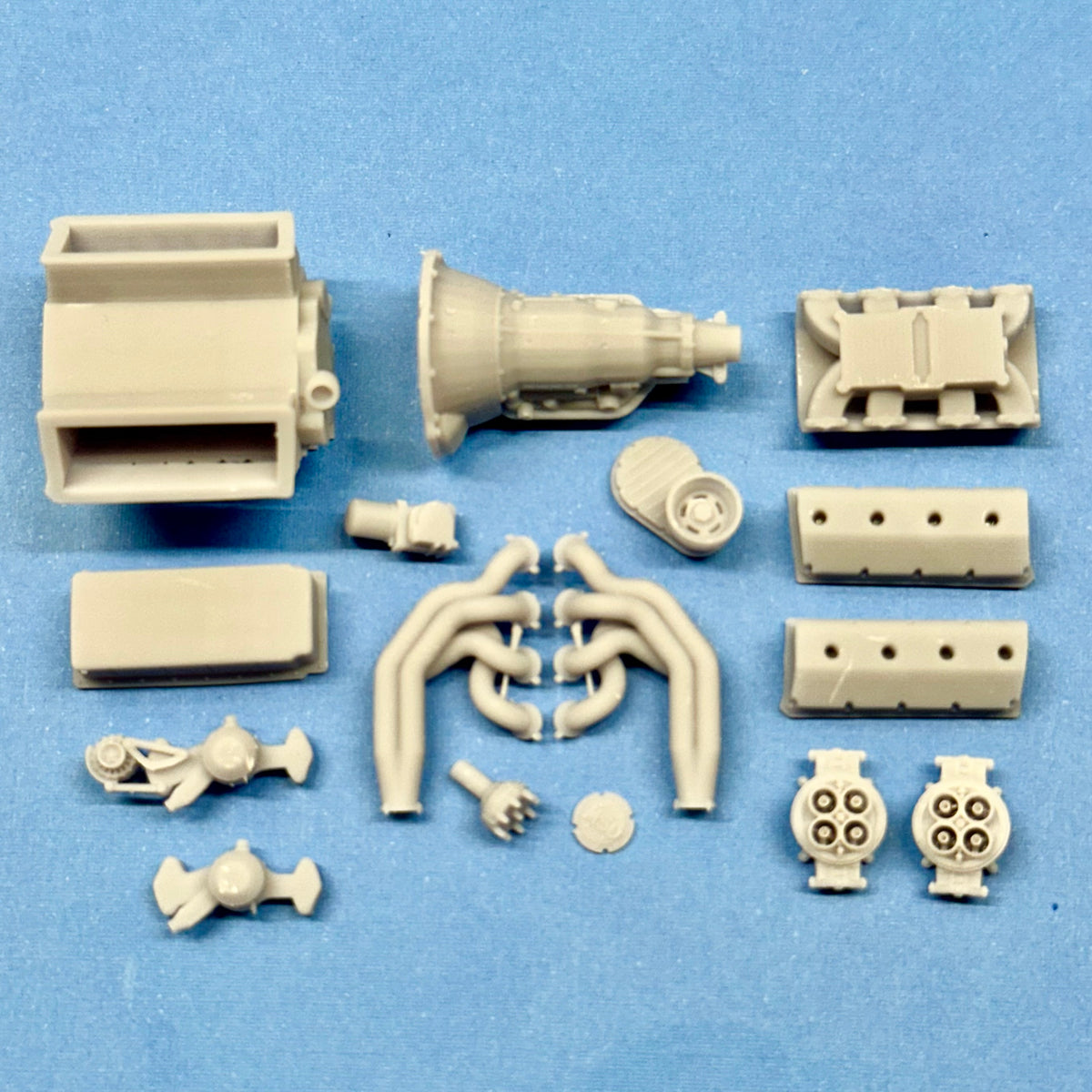 Vintage Hemi Twin Carb Street Engine 1/25