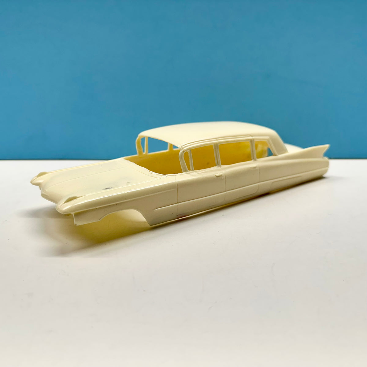 1959 Cadillac 4 Door Limo Limousine Cast Resin Model Kit KED