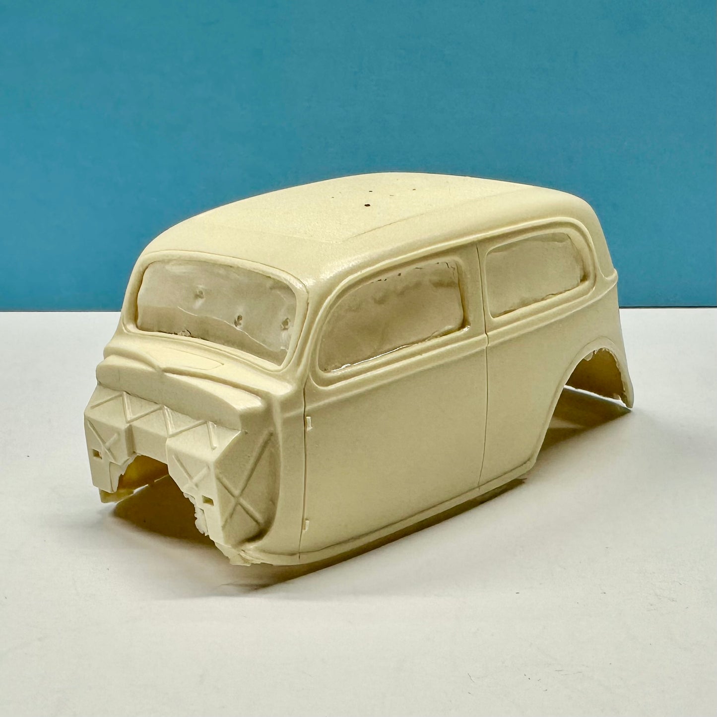 1936 Ford Sedan Cast Resin Model Kit KED
