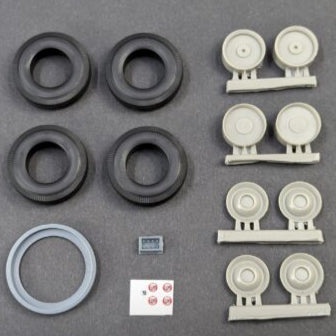 1947 - 1952 Cadillac Sombrero Wheels and Tires 1/25