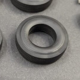 1947 - 1952 Cadillac Sombrero Wheels and Tires 1/25