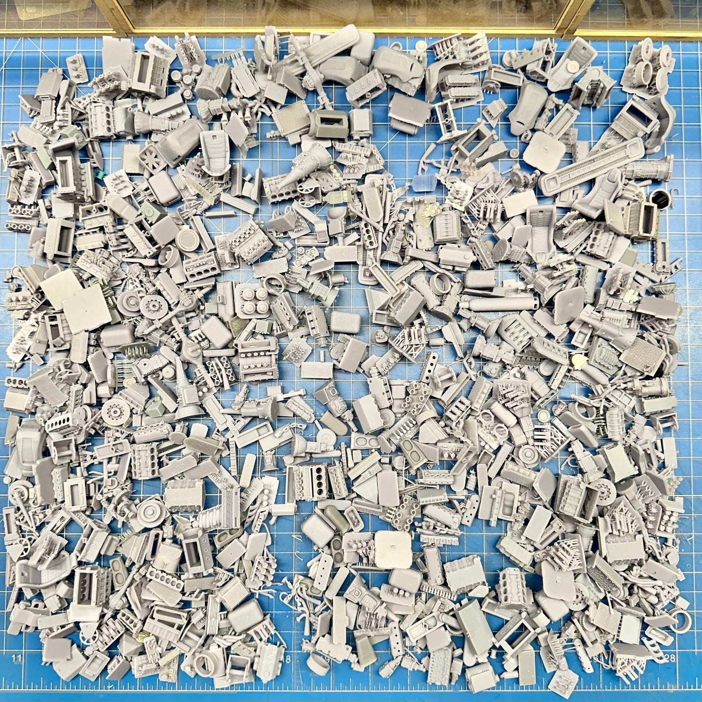 Garage Clutter - Parts for Diorama Display 1/24 1/25