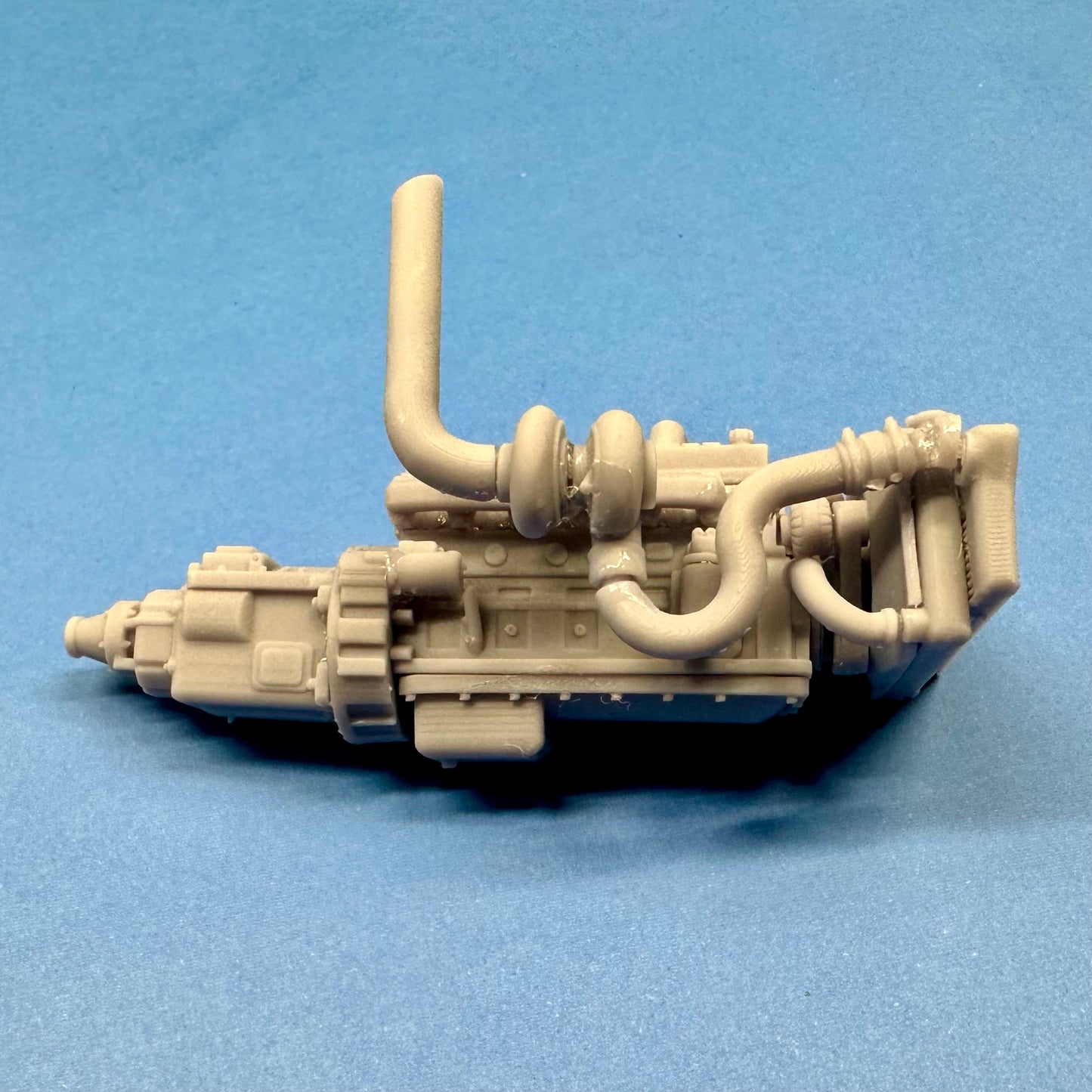 Cummins 24V Valve Diesel Engine 1/25
