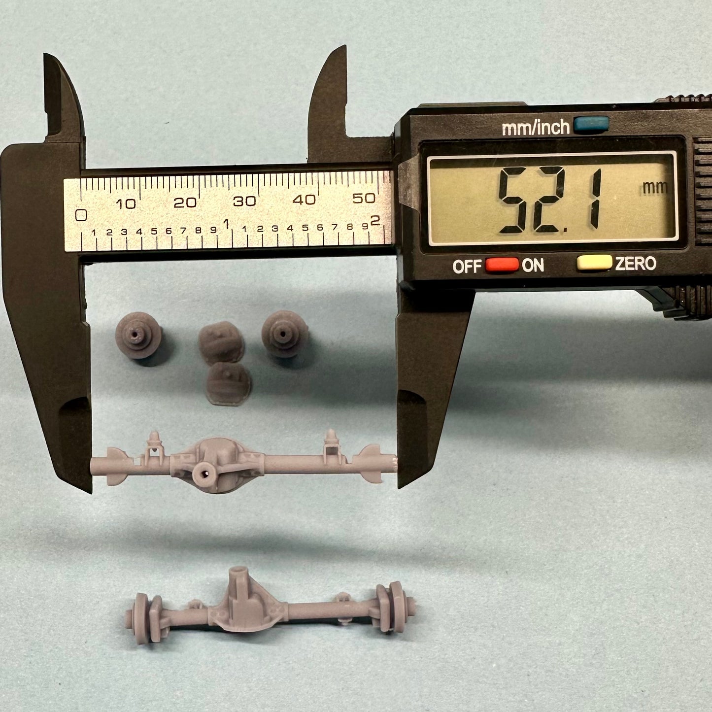 Dana 30 Front Axle 1/25