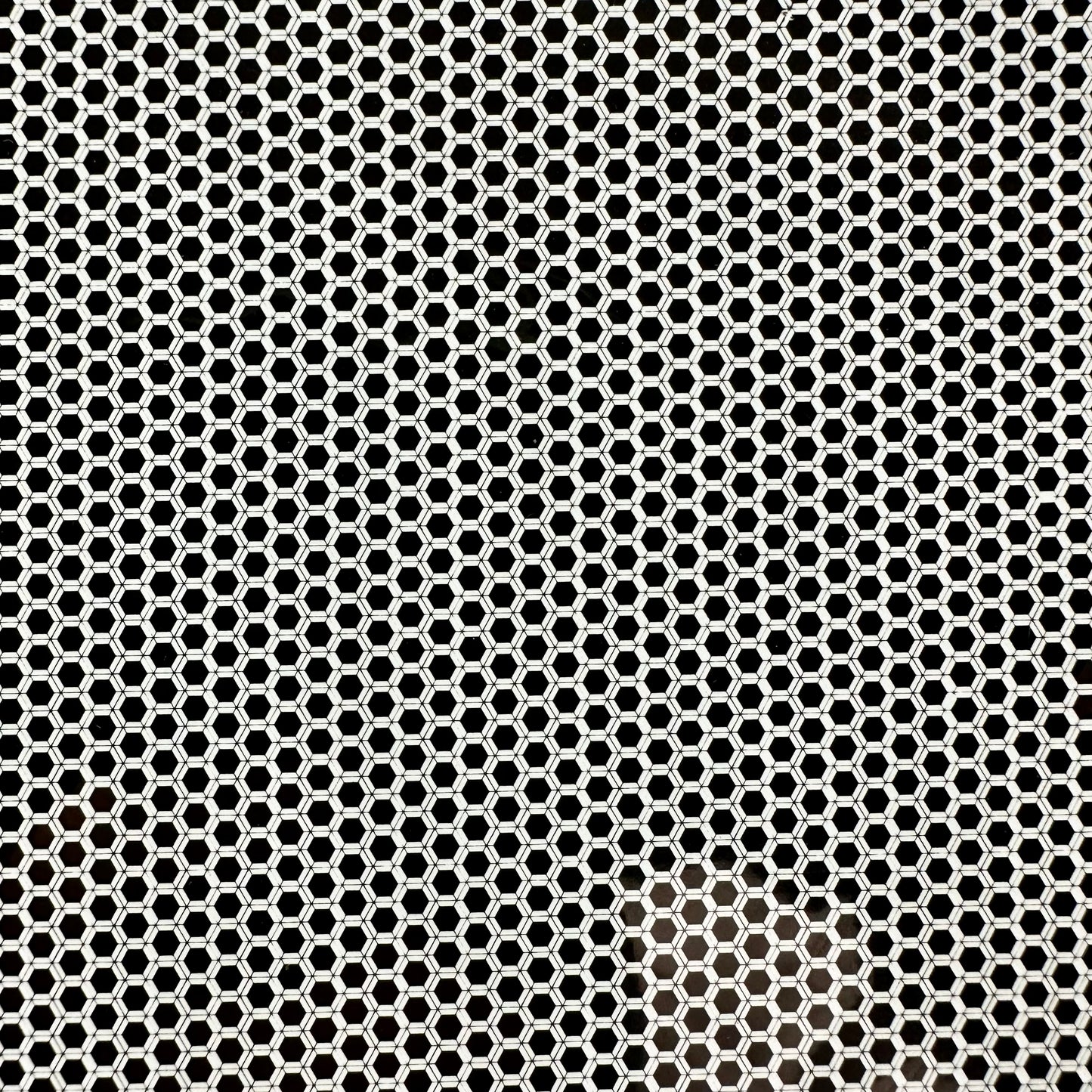 Hex shaped Pattern Decal Black Center - GSkinz 1.100
