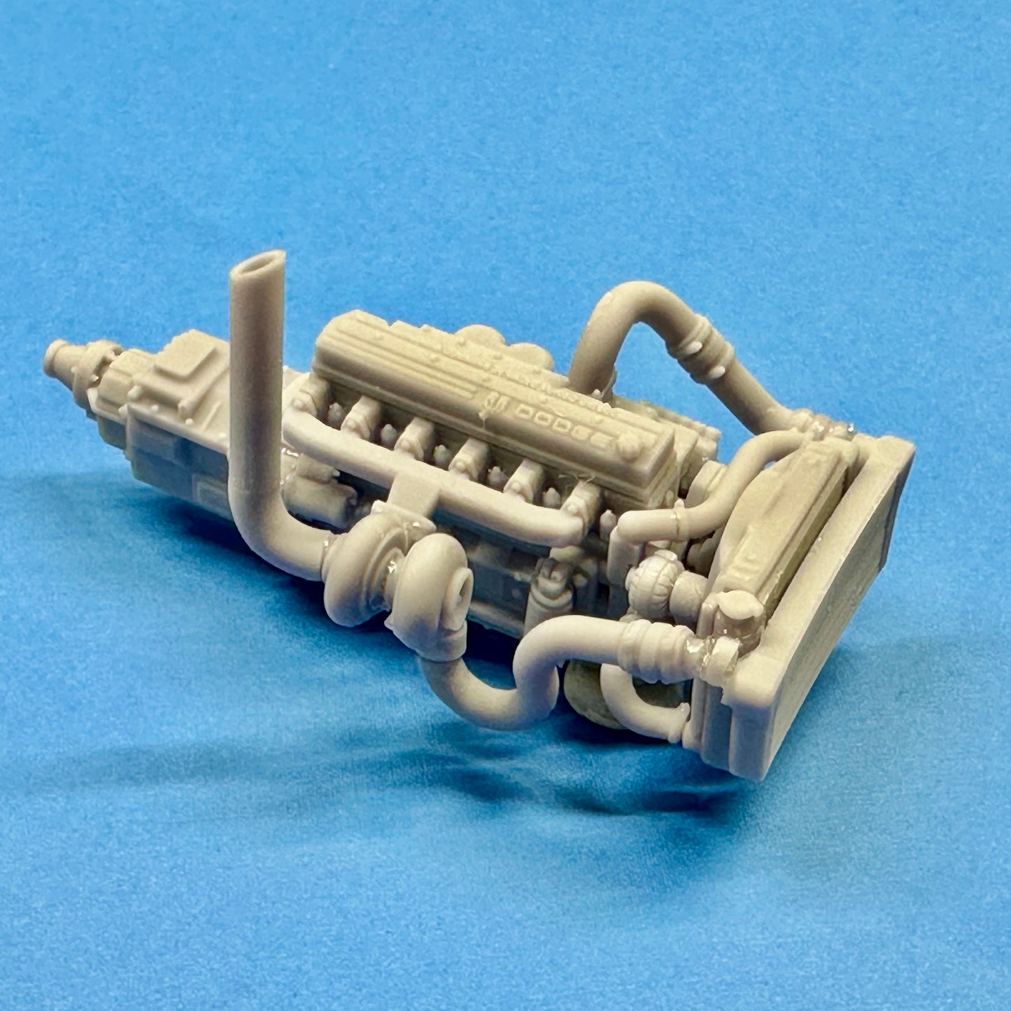 Cummins 24V Valve Diesel Engine 1/25