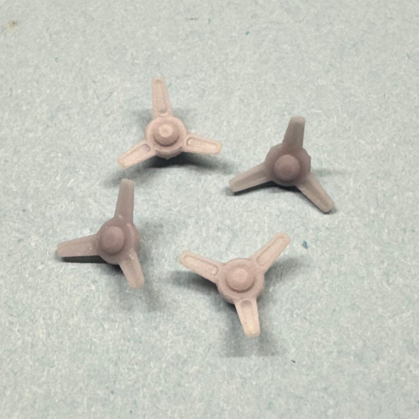 3 Prong Knockoffs Center Caps. 1/25 1/24