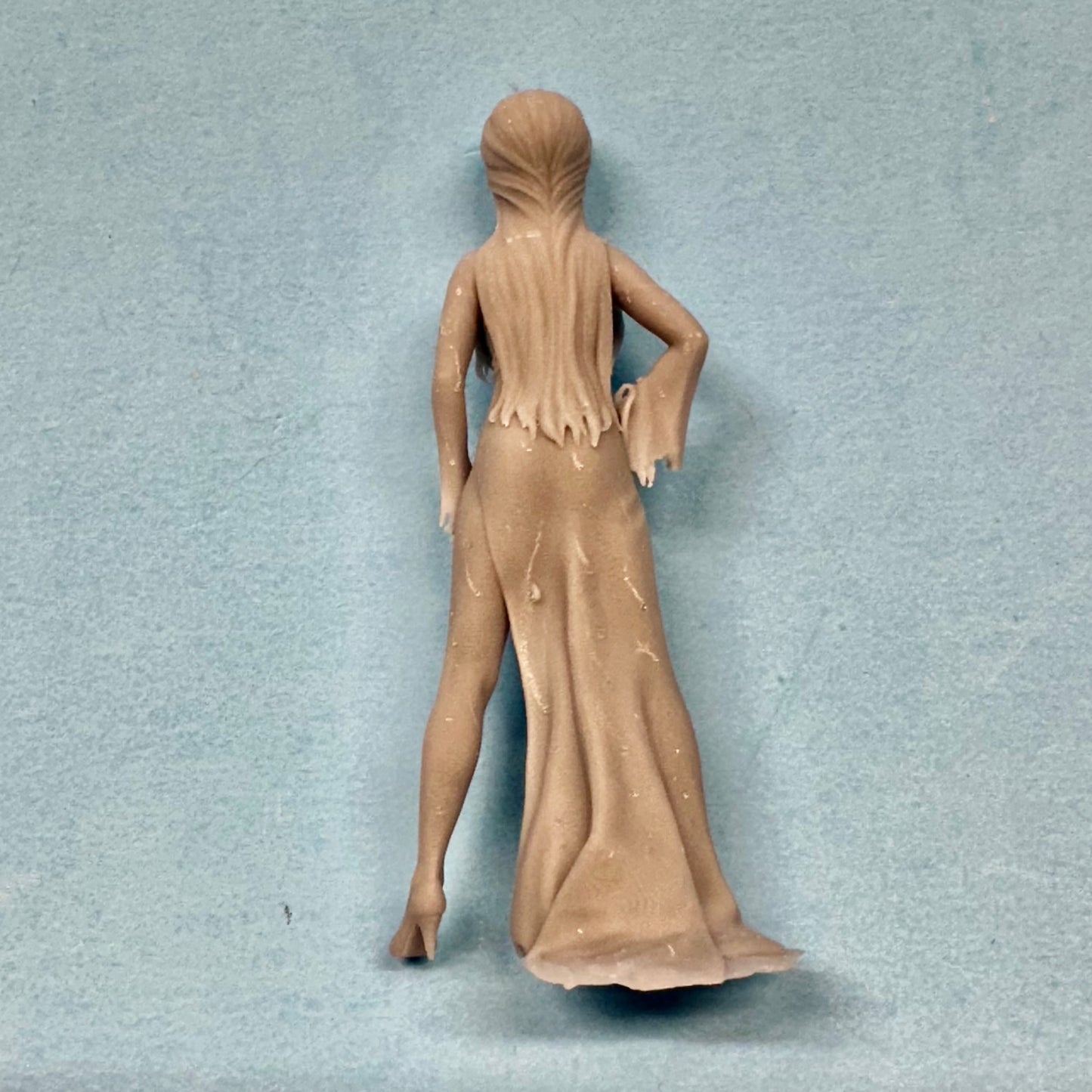 Elvira Mistress of the Dark Figure 1/24 - 1/25