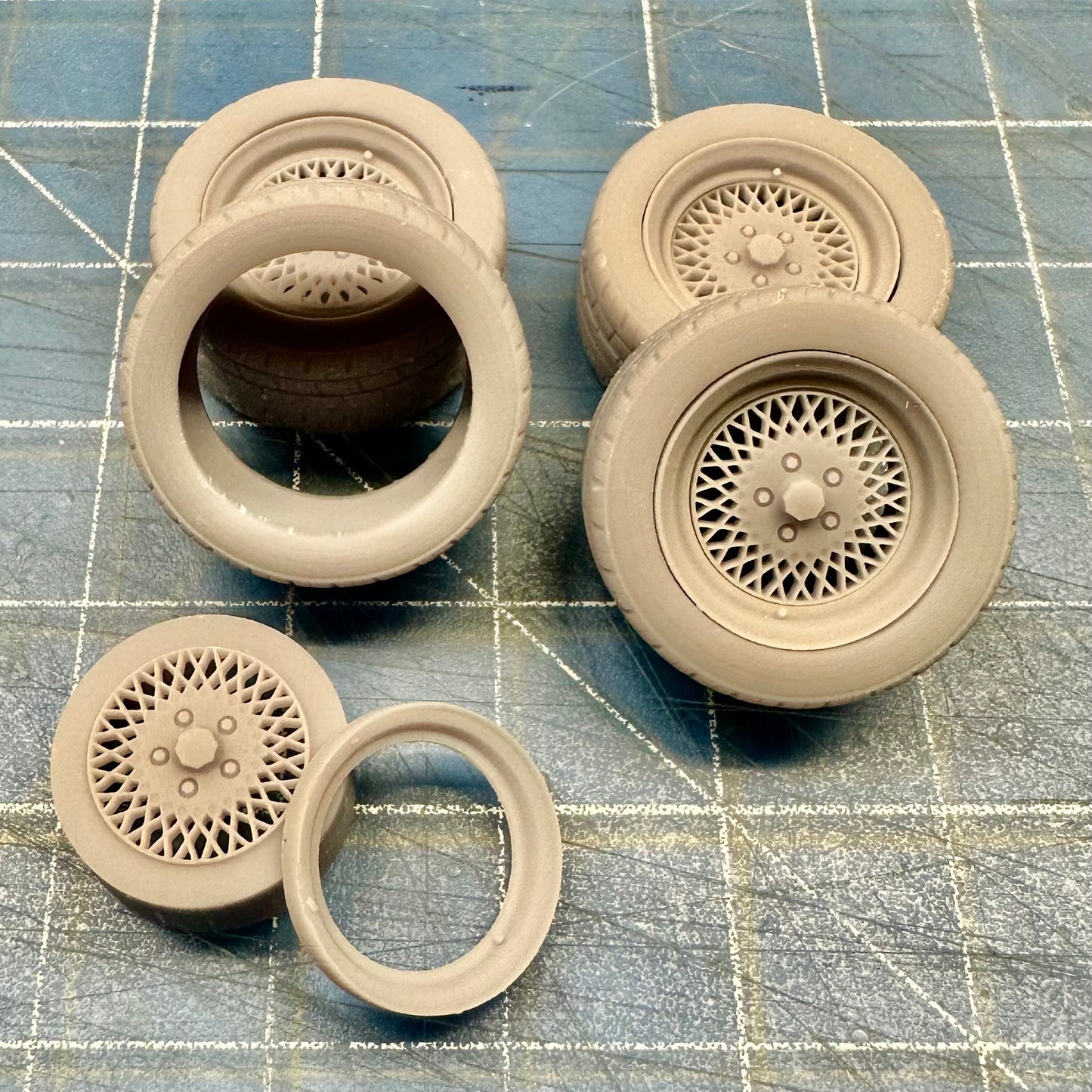 Enkei 92 Wheels and Tires Set 1/24 1/25