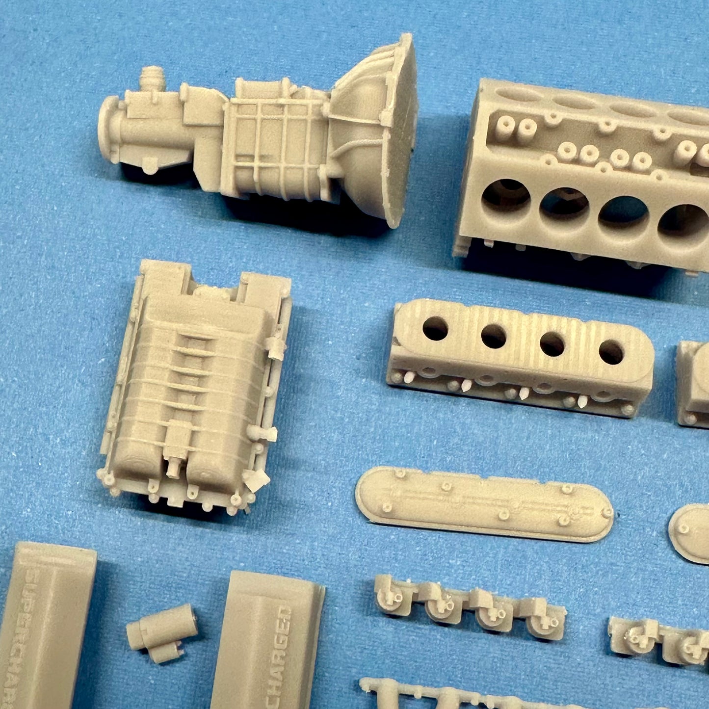 LSA Supercharged Chevy Engine 1/24 1/25