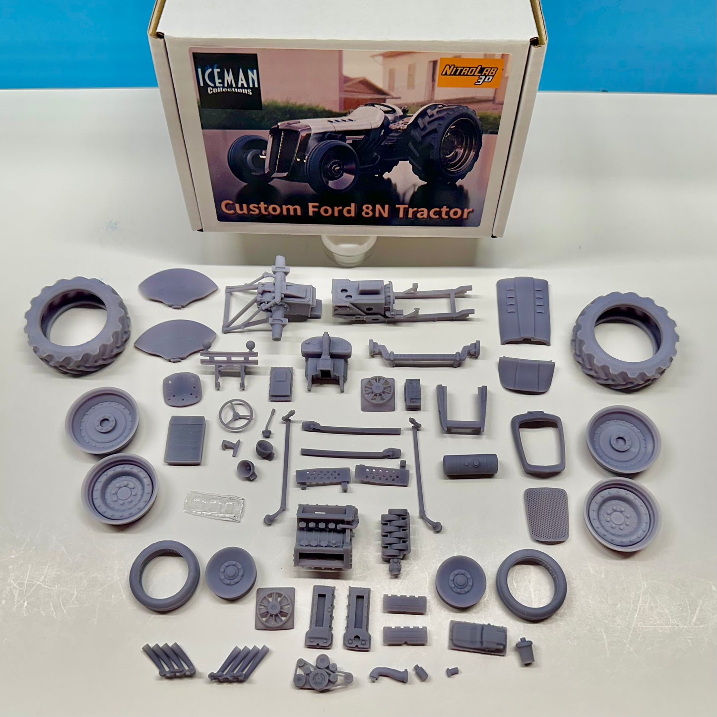 Custom Ford 8N Tractor Kit 1/25