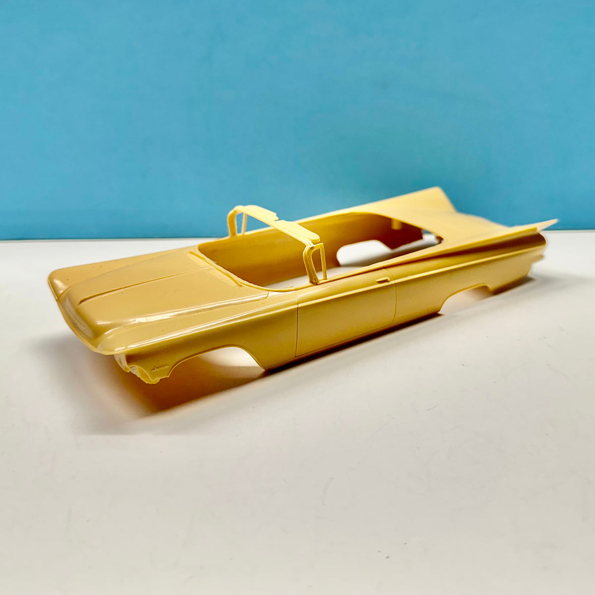 1959 Buick Invicta Convertible Cast Resin Model Kit KED