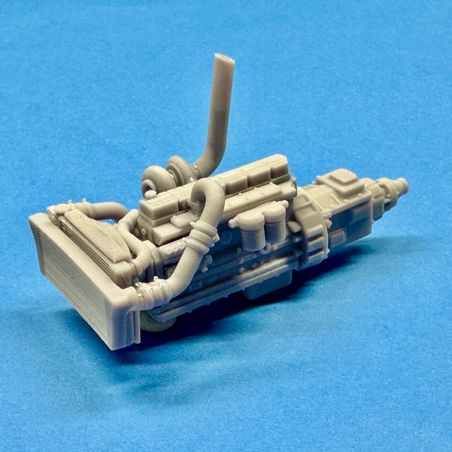 Cummins 24V Valve Diesel Engine 1/25