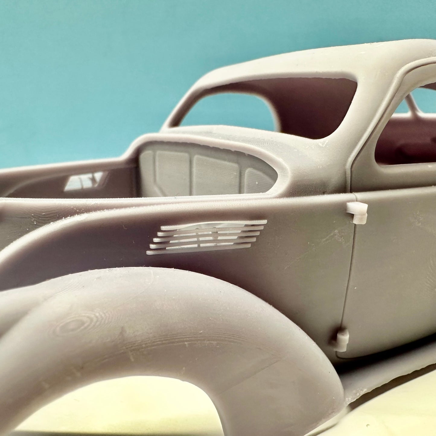 #3 1937 Lincoln Zephyr Body Only (Defective) 1/25