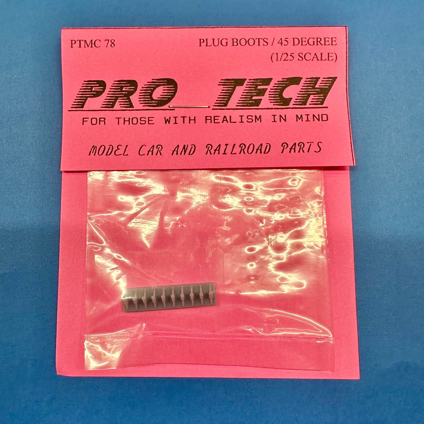 PTMC78 45° Plug Boots 1/25 by Pro Tech