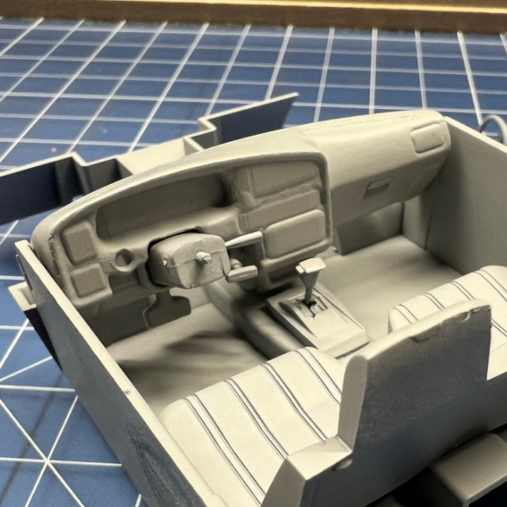 Plain/Blank LHD Dashboard for Aoshima Toyota Pickups 1/24