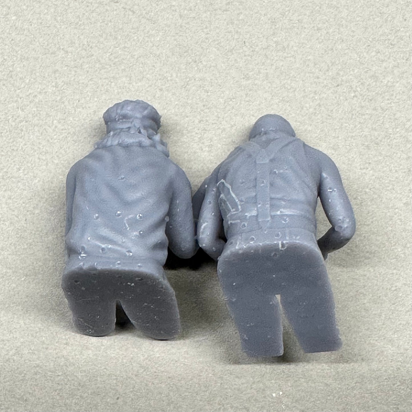 Sitting The Stoners Figure Set for Diorama 1/24 1/25