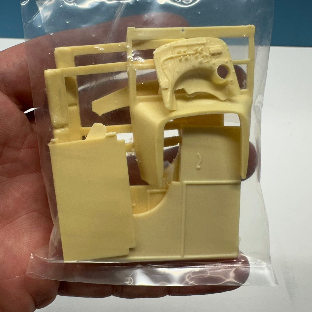 1925 Ford Fruit Wagon Cast Resin Model Kit KED