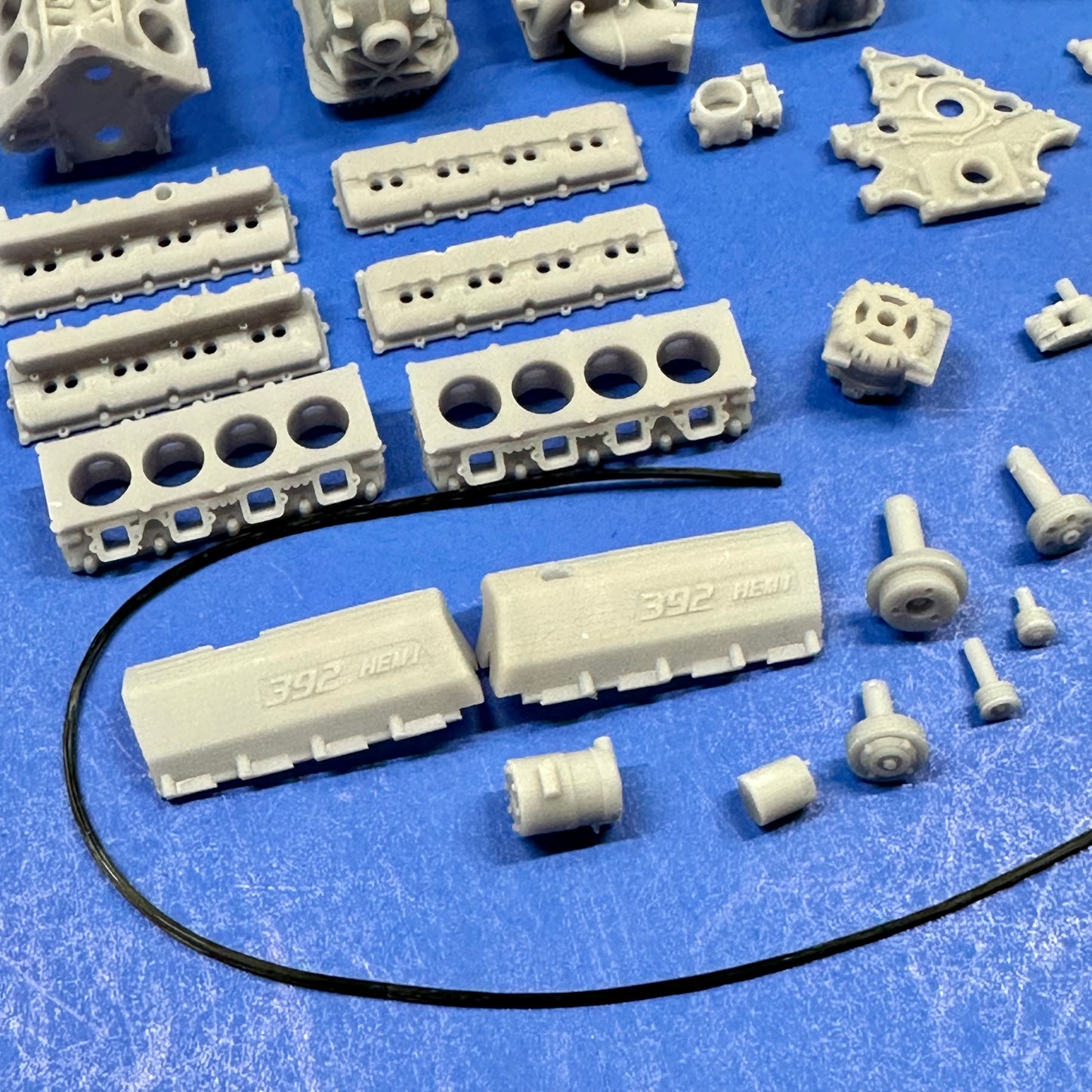 Hemi 392 Crate MOPAR Engine 1/25