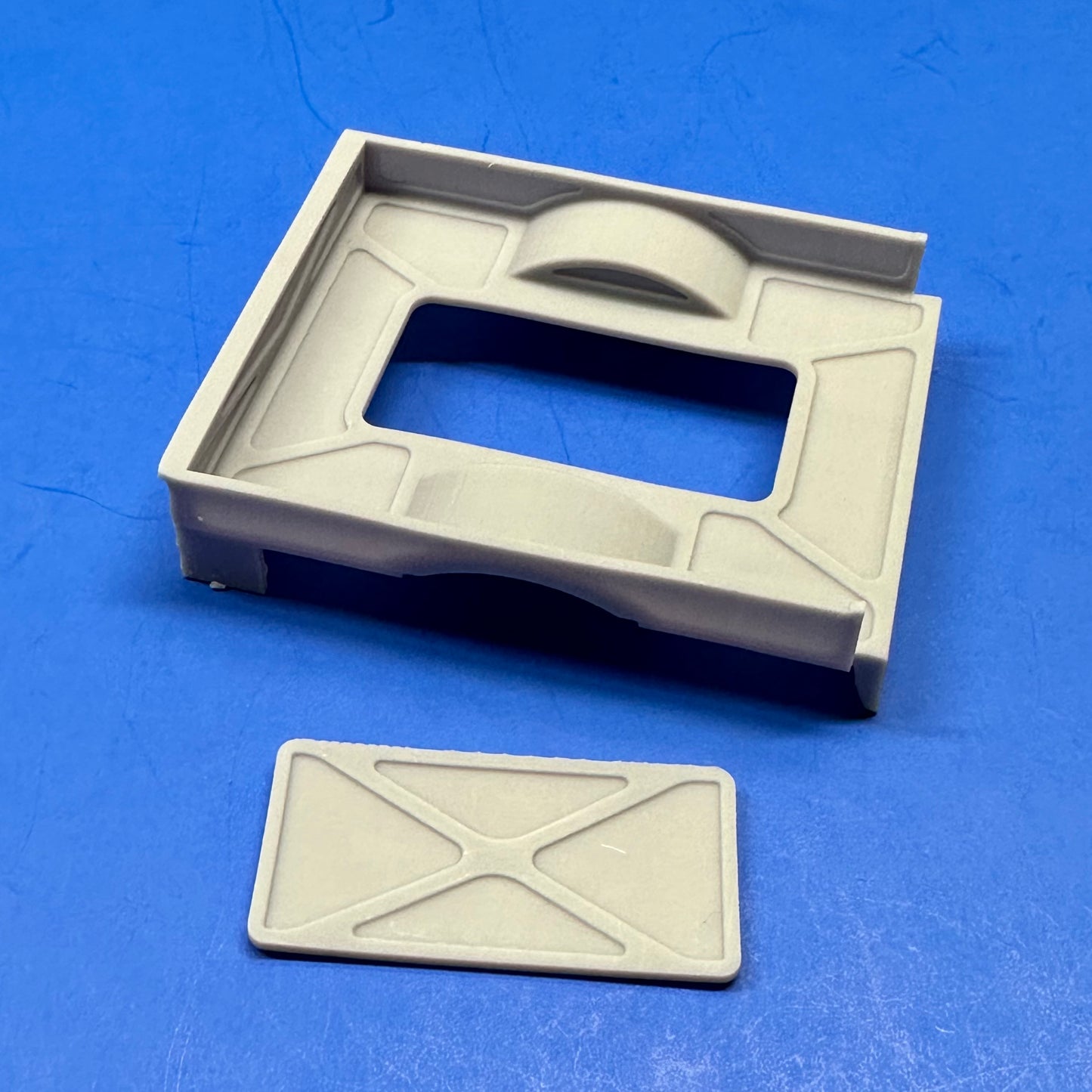 C1500 Custom Lifted Bed OBS Short Bed 1/25