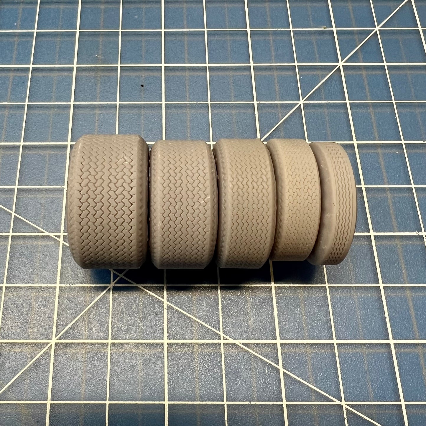 Formula 1 Super Stock Tire 1/25 1/24 (SOLD IN PAIRS)