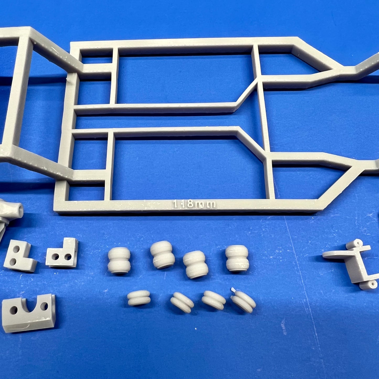 V0 Drop Kit Frame Chassis w/ Suspension 1/25