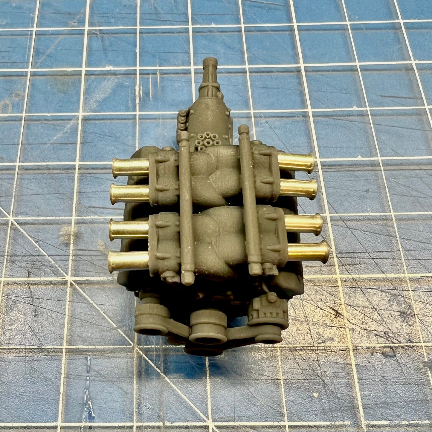 Chevy 572 Engine w/ Cross Air Intake Manifold BB 1/24 1/25