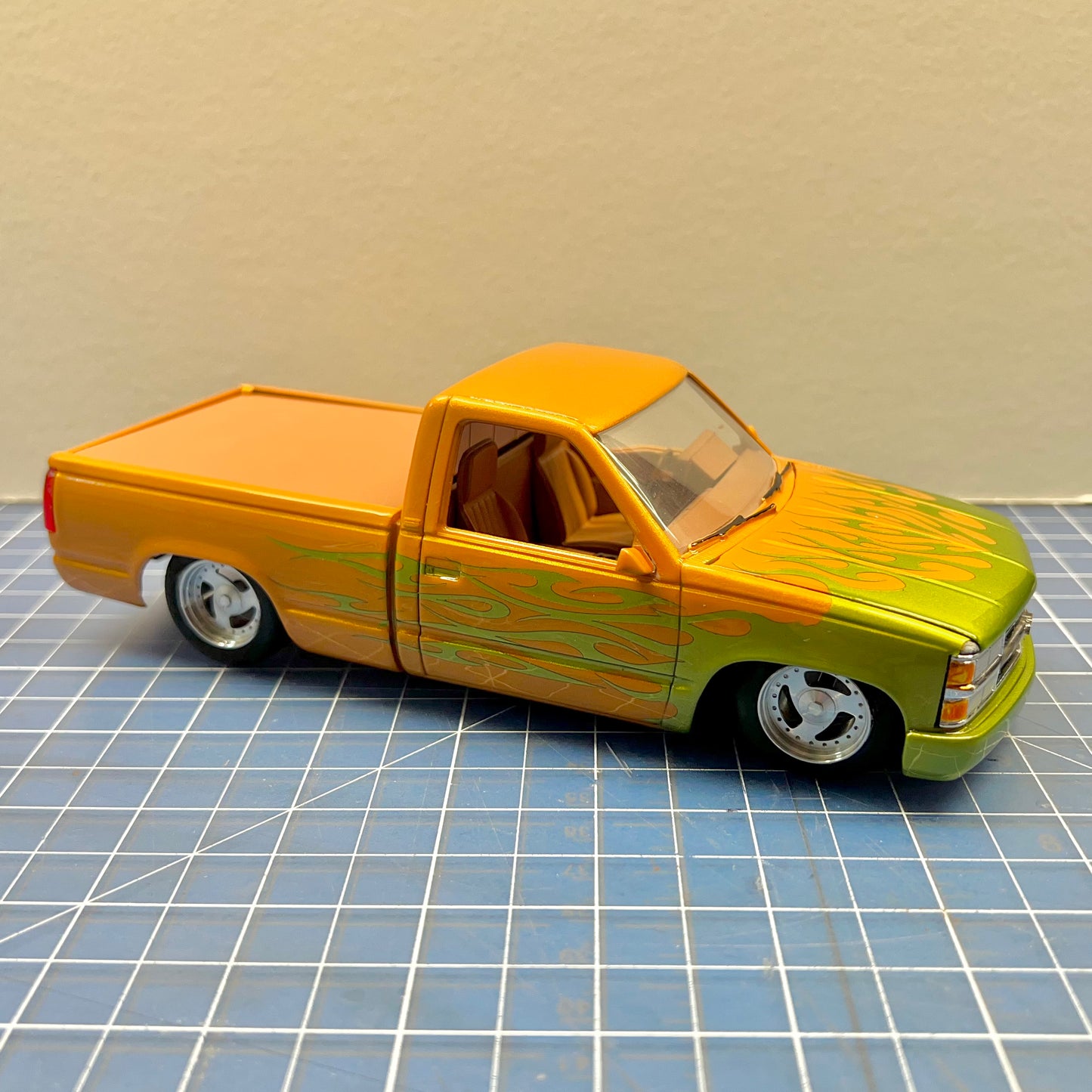 V0 Drop Kit Frame Chassis w/ Suspension 1/25