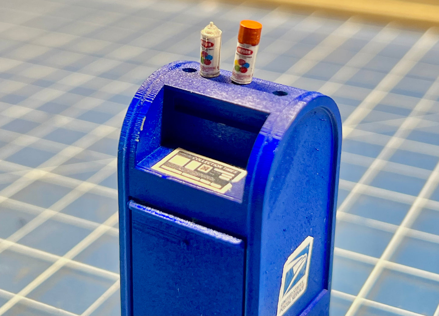 USPS Postal Service Mailbox w/ Decals for Diorama 1/24 1/25