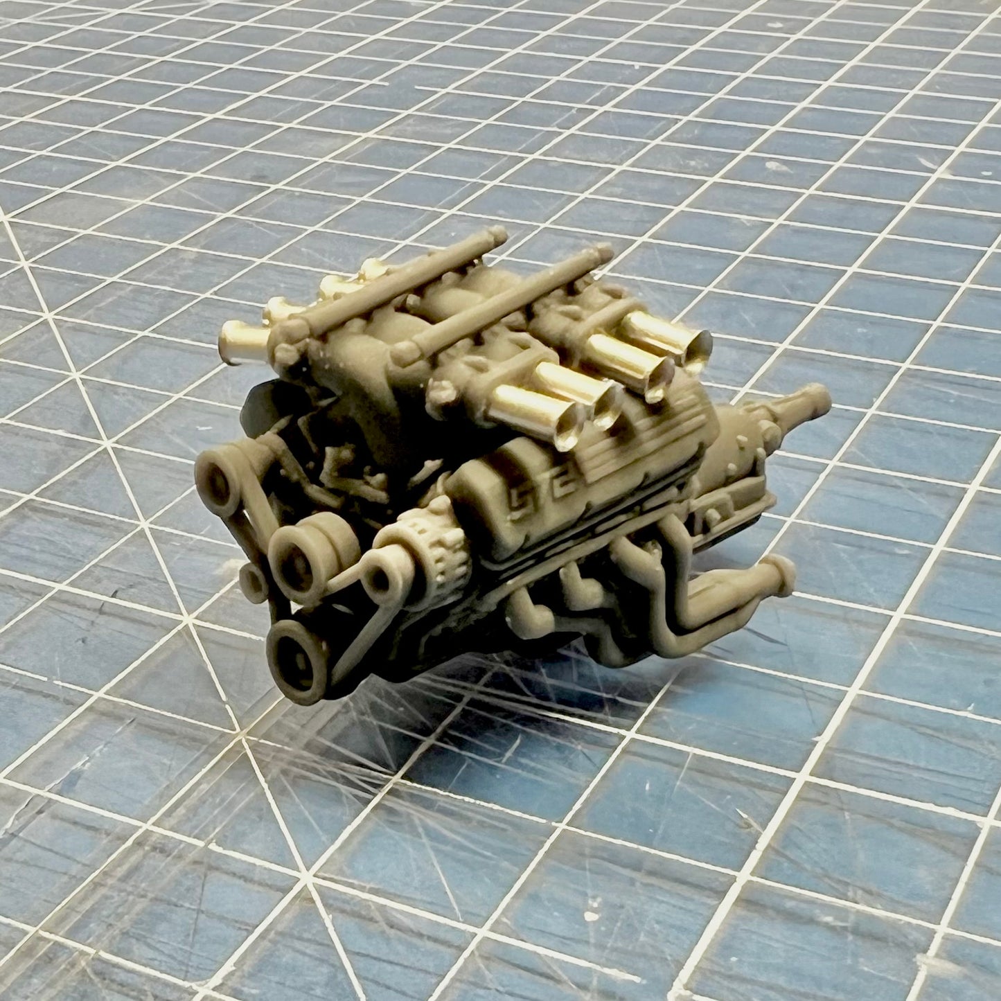 Chevy 572 Engine w/ Cross Air Intake Manifold BB 1/24 1/25