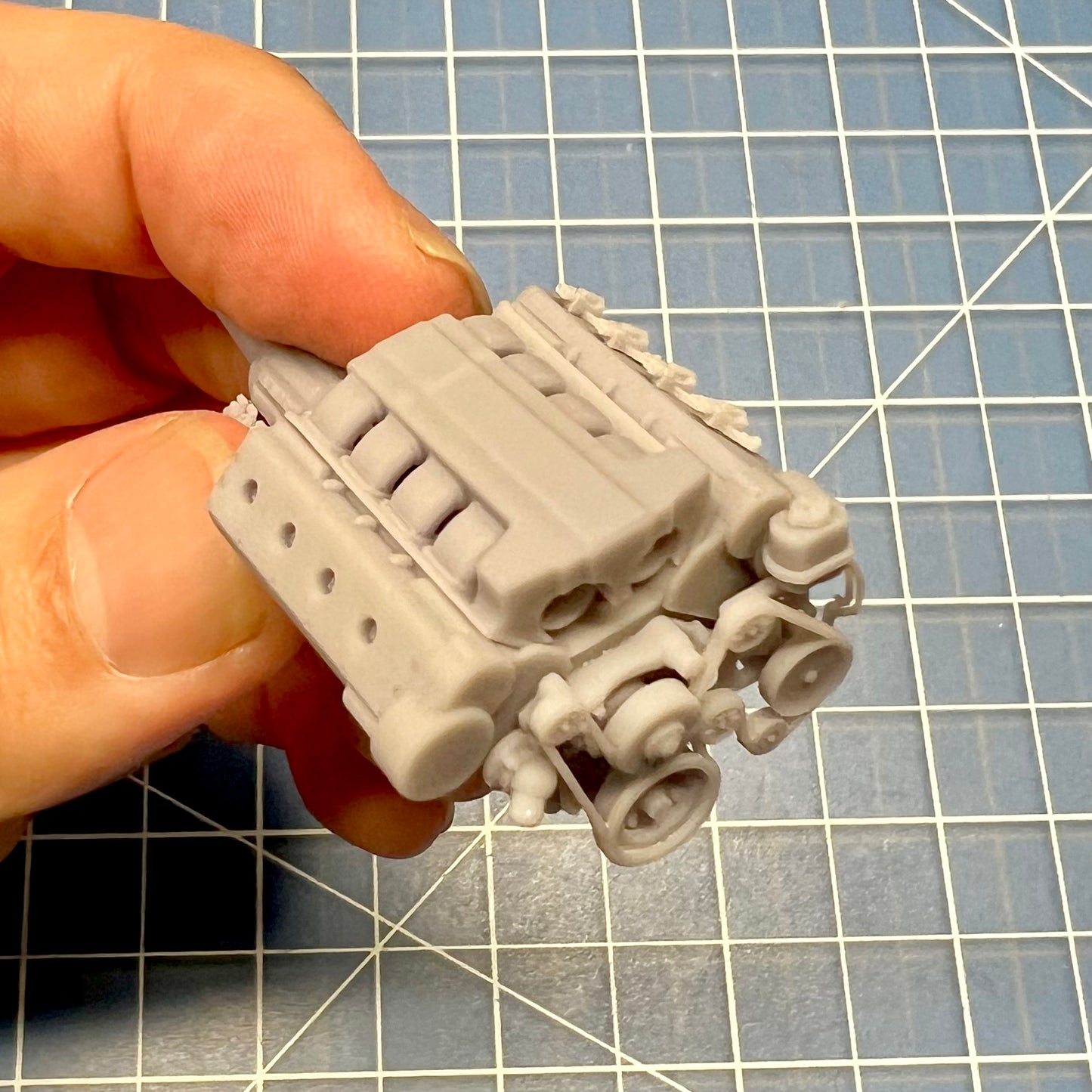 Mercury Racing SB4 750HP LS7 Crate Engine 1/25