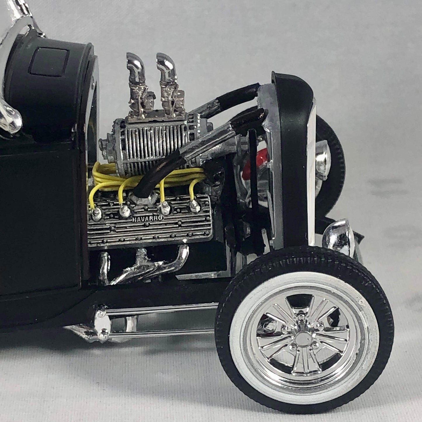 Ford Flathead SCoT Supercharged Engine 1/25