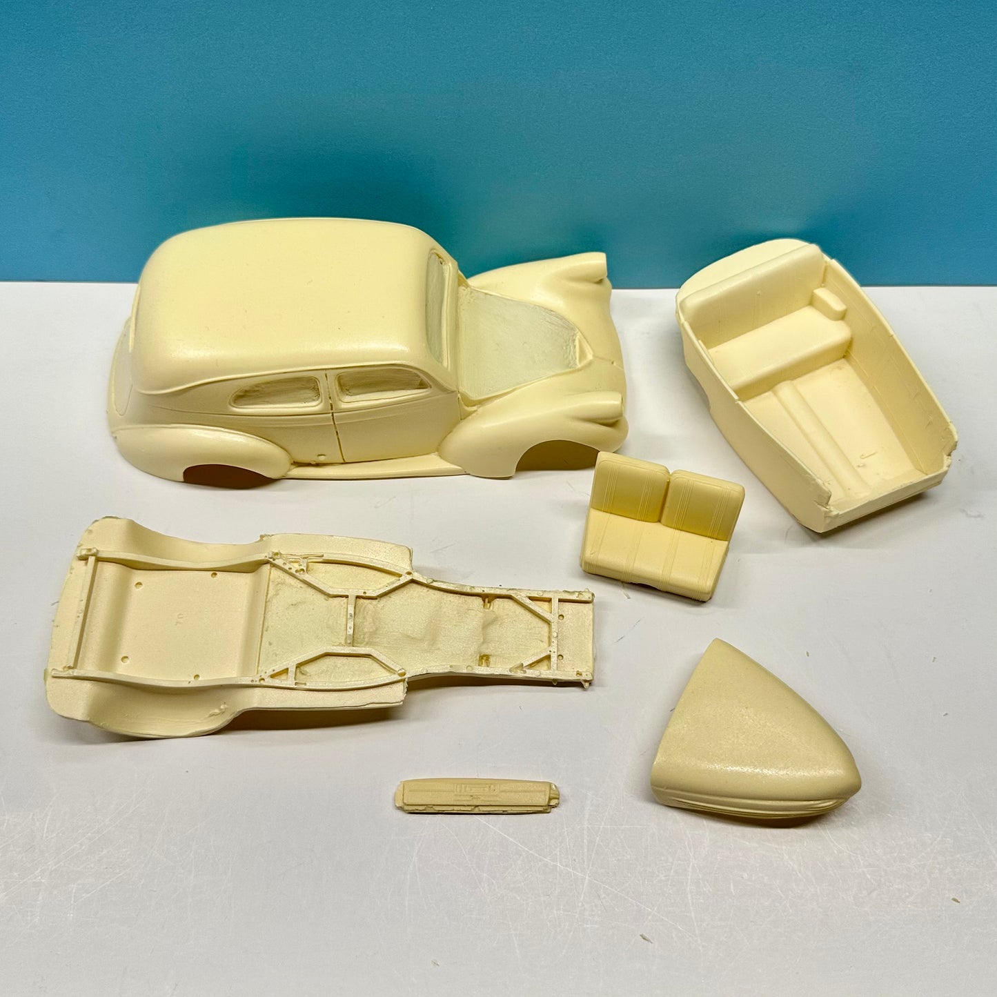1937 Willys Sedan Cast Resin Model Kit