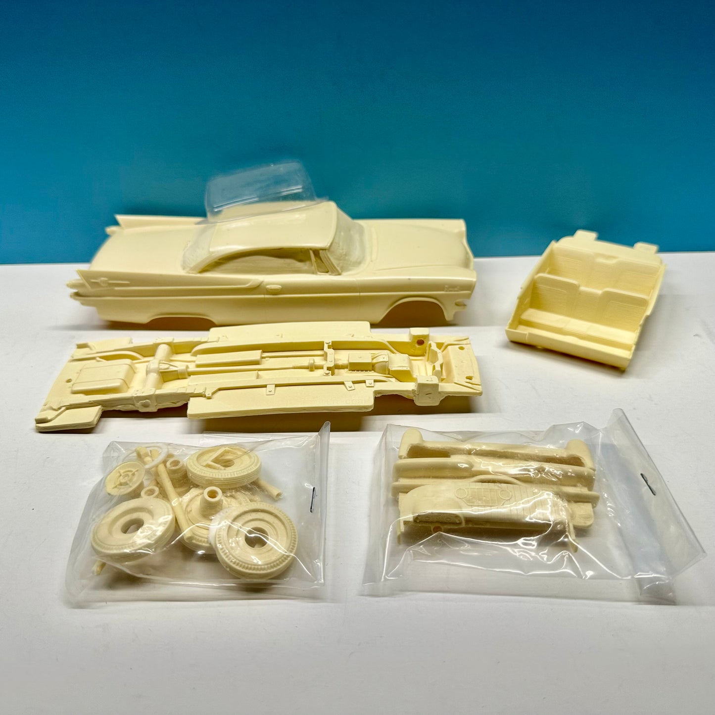 1957 Dodge 2 Door Hardtop Cast Resin Model Kit KED