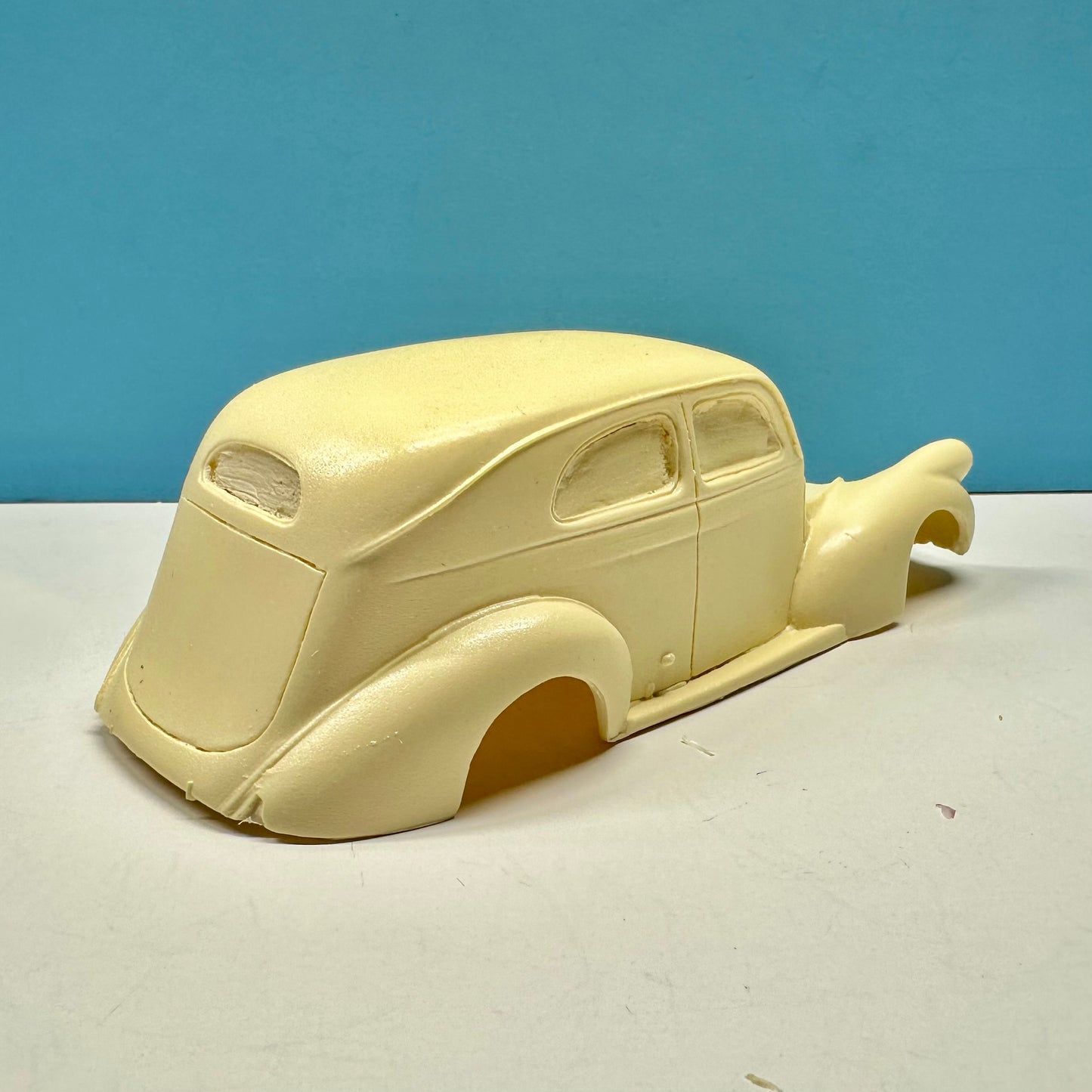 1937 Willys Sedan Cast Resin Model Kit