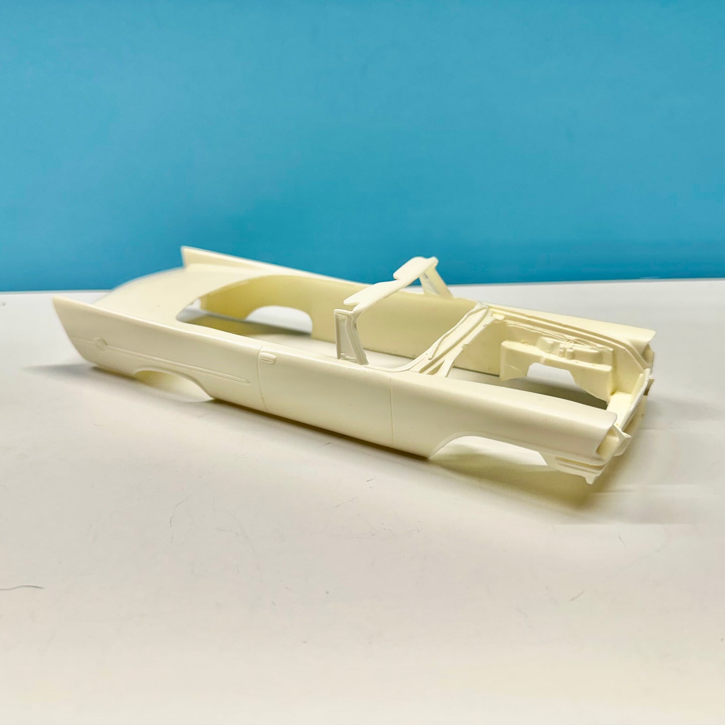 1957 Chrysler 300 Convertible Time Machine Cast Resin Model Kit