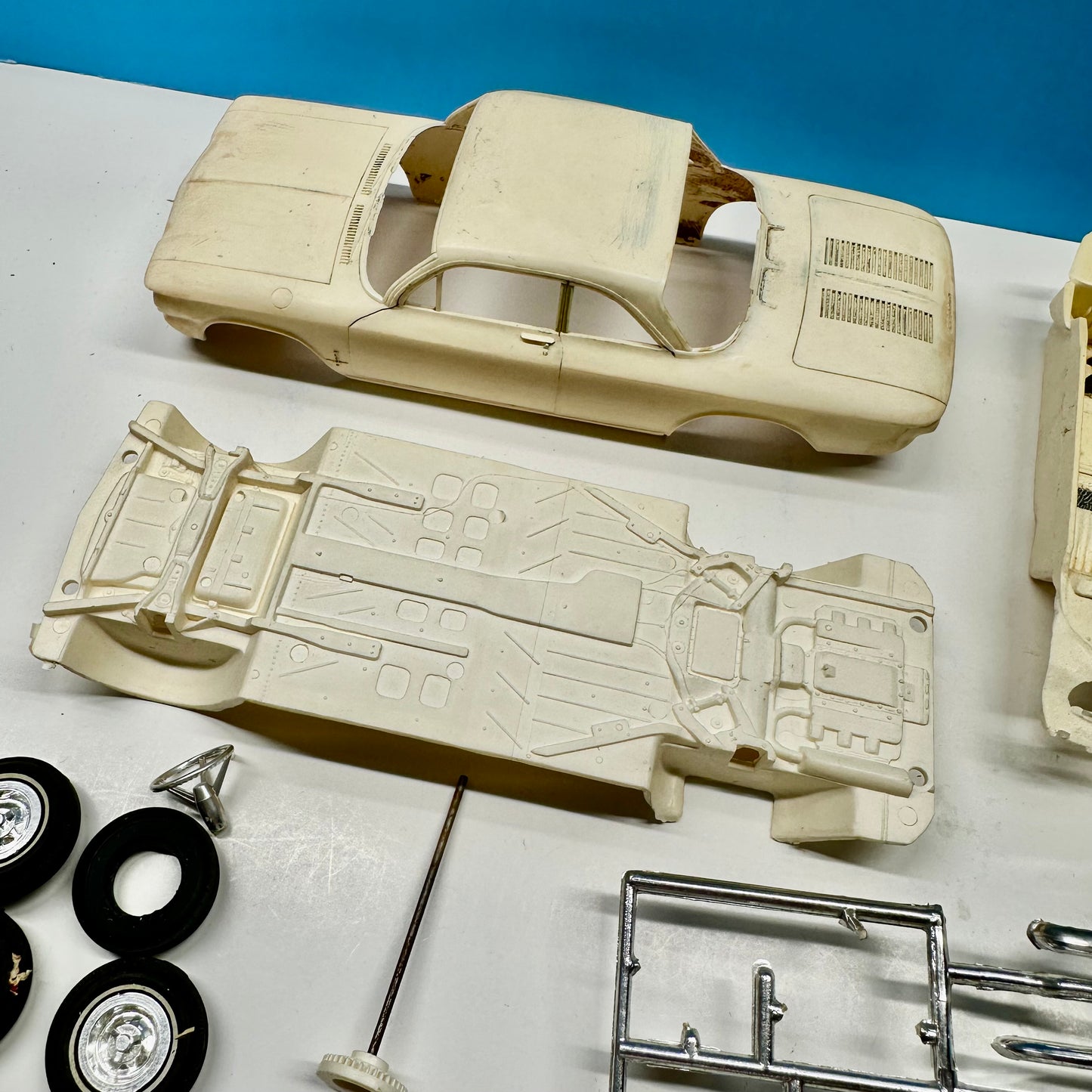 1962 Chevy Corvair Monza Coupe by AMT (annual)