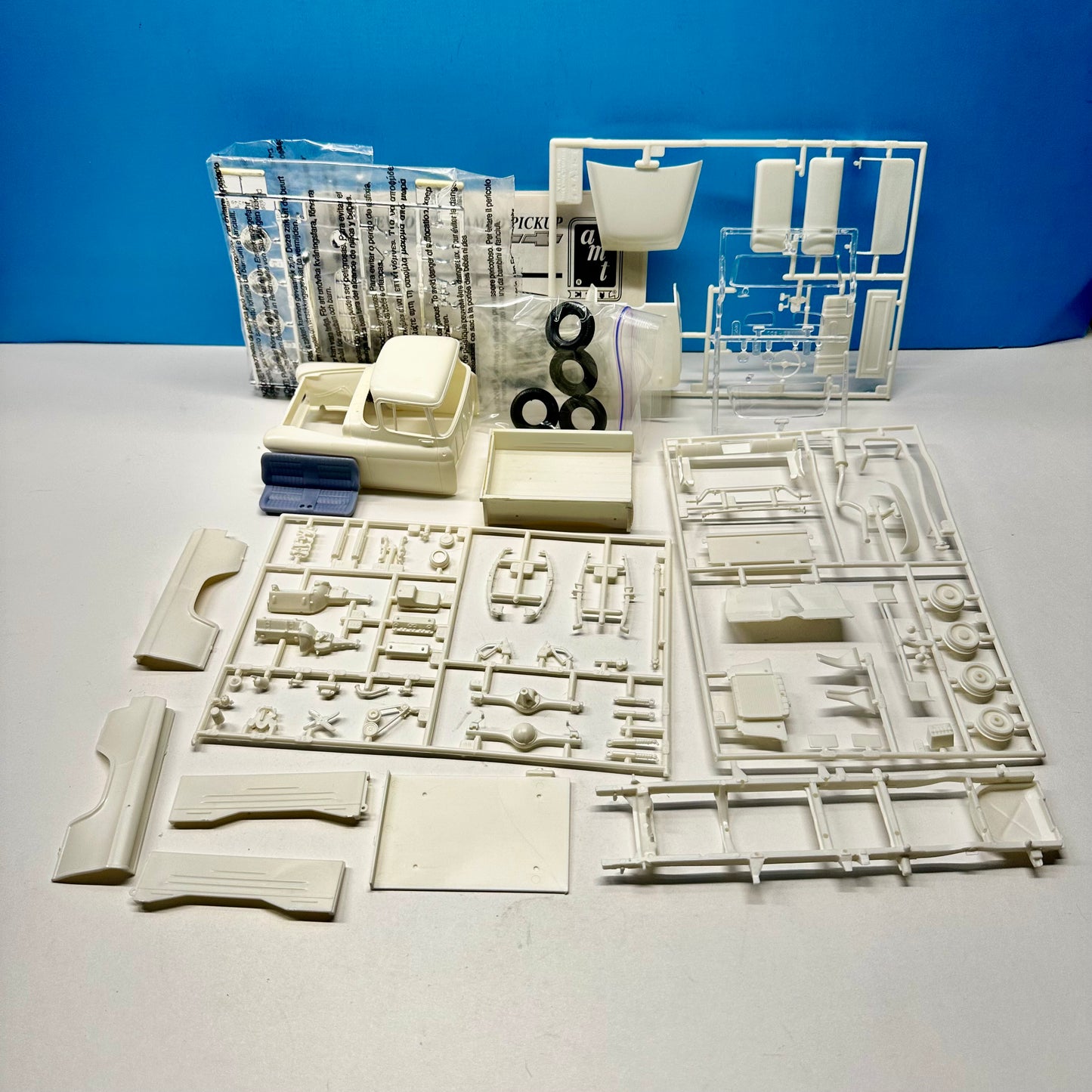 1955 Chevy Cameo Pickup Truck AMT ERTL