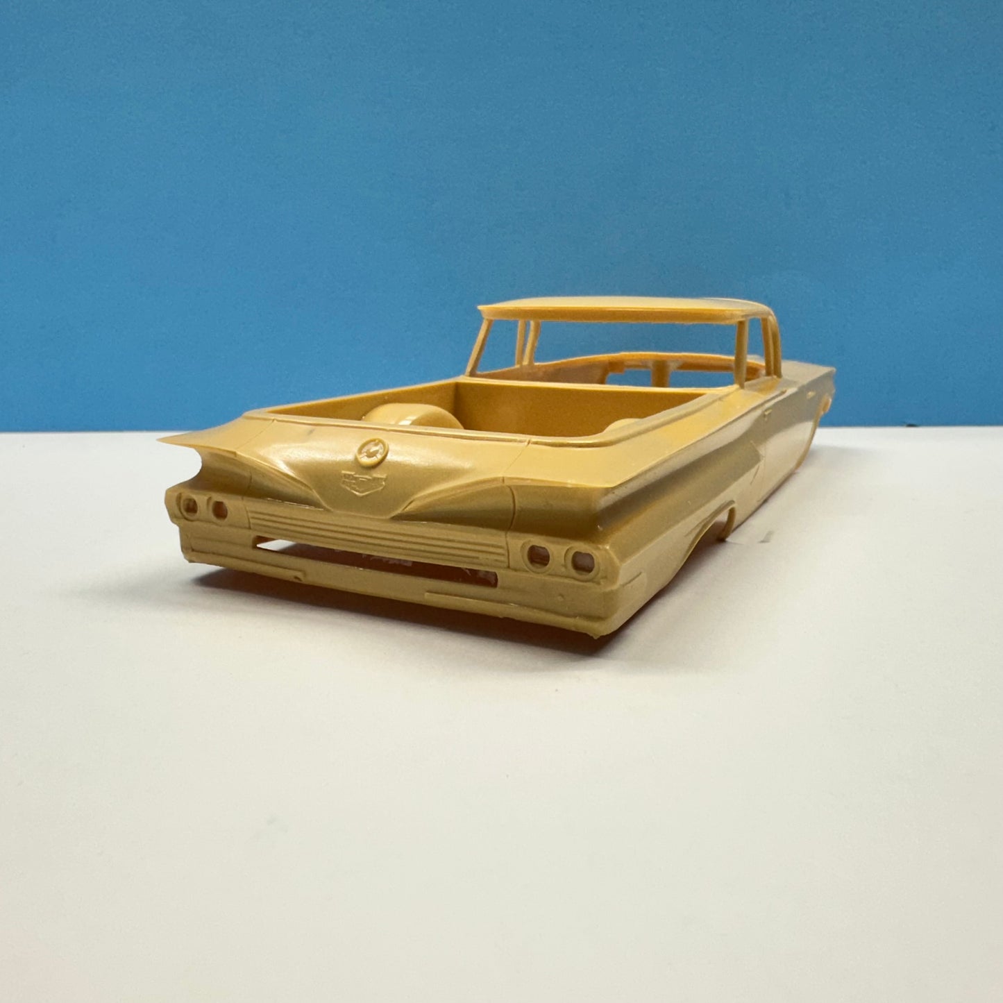Resin 1960 Chevrolet Chevy El Camino by Modelhaus 1/25