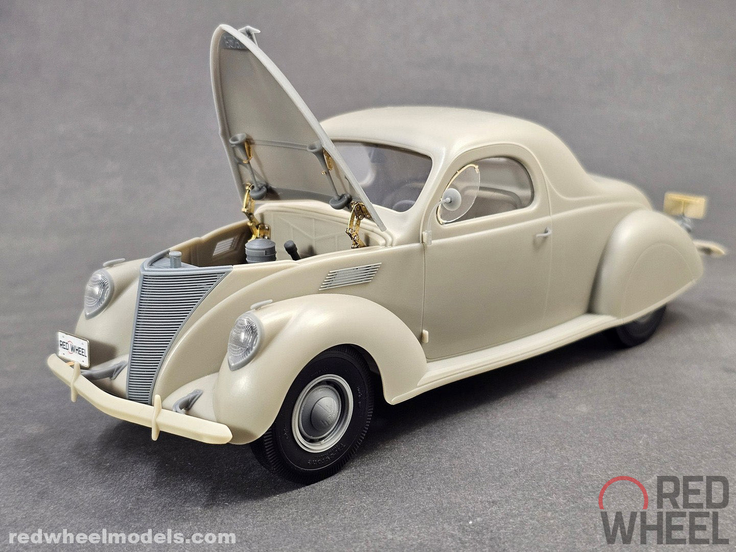 1937 Lincoln Zephyr Coupe Resin Kit 1/25 by Red Wheel Models