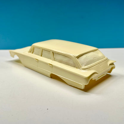 1960 Ford Country Sedan Wagon 4 Door Cast Resin Model Kit