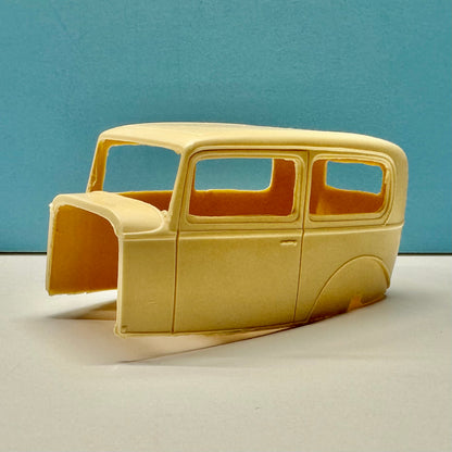 1932 Ford 2 Door Sedan Resin Cast Kit
