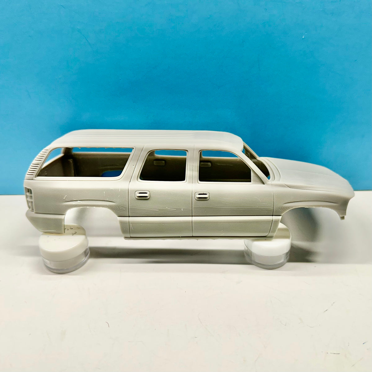 2001 Chevy Suburban 3D Printed Resin Model Kit KED