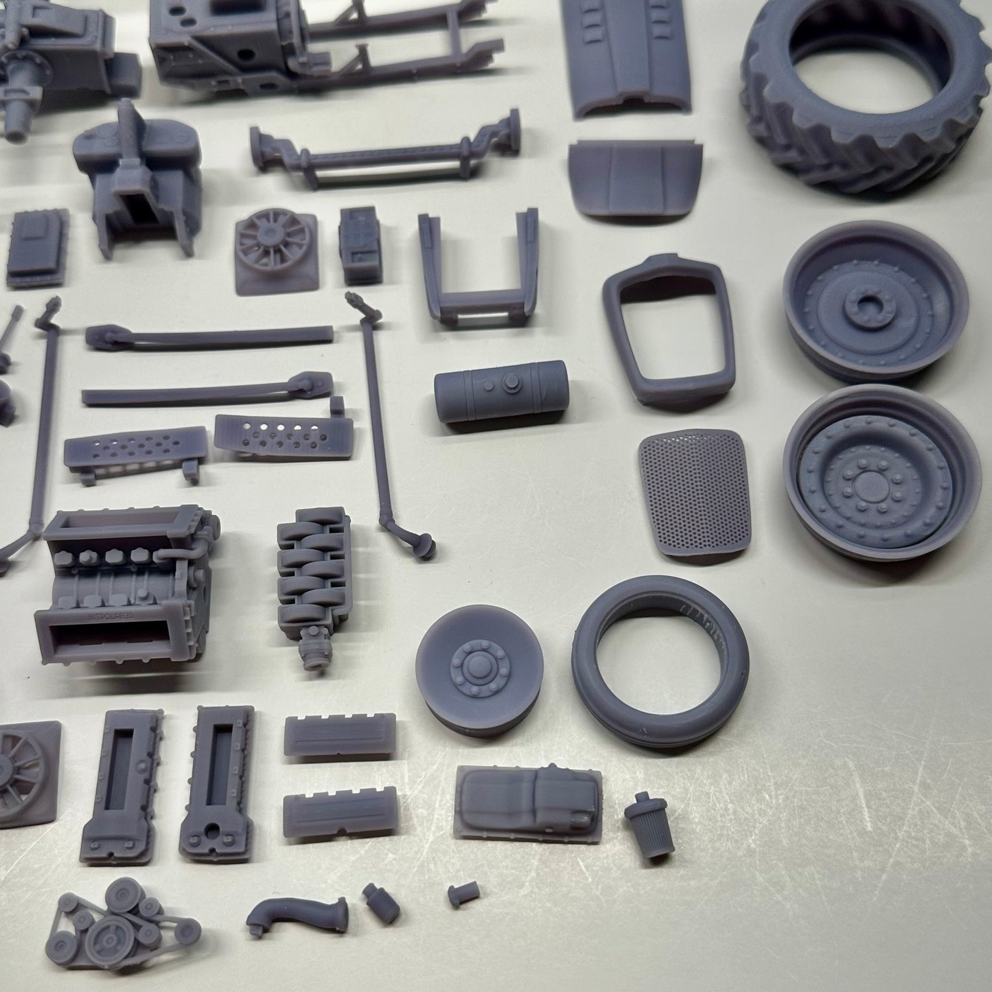 Custom Ford 8N Tractor Kit 1/25