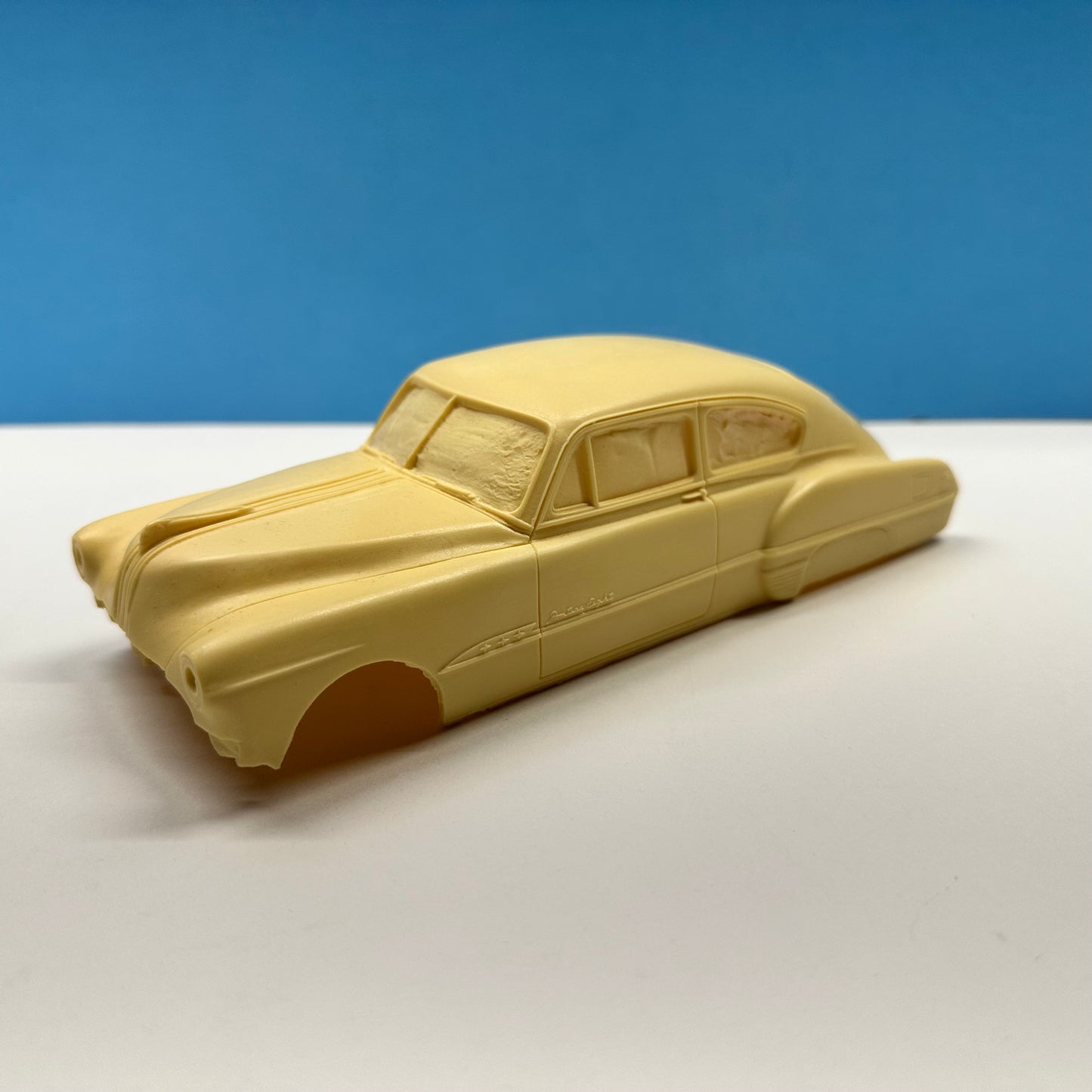 Resin 1951 Pontiac Eight 1/25