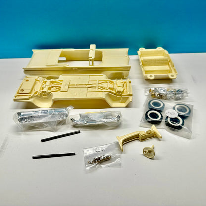 1958 Lincoln Continental Convertible Modelhaus Cast Resin Model Kit