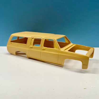 1982 Chevy Suburban Cast Resin Model Kit KED
